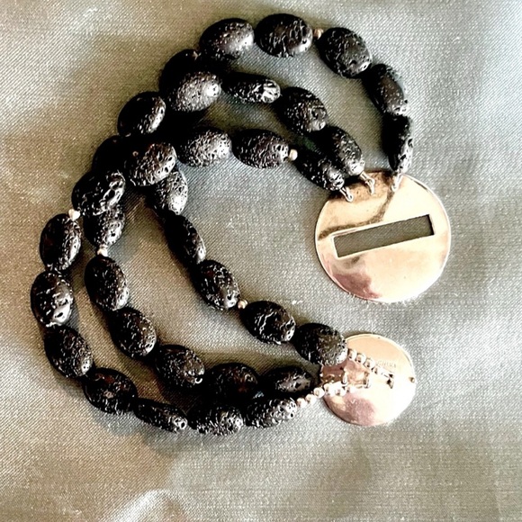 Silpada Vintage.925 Sterling Silver Black Lava Bracelet Gorgeous Closure Detail - Picture 5 of 7